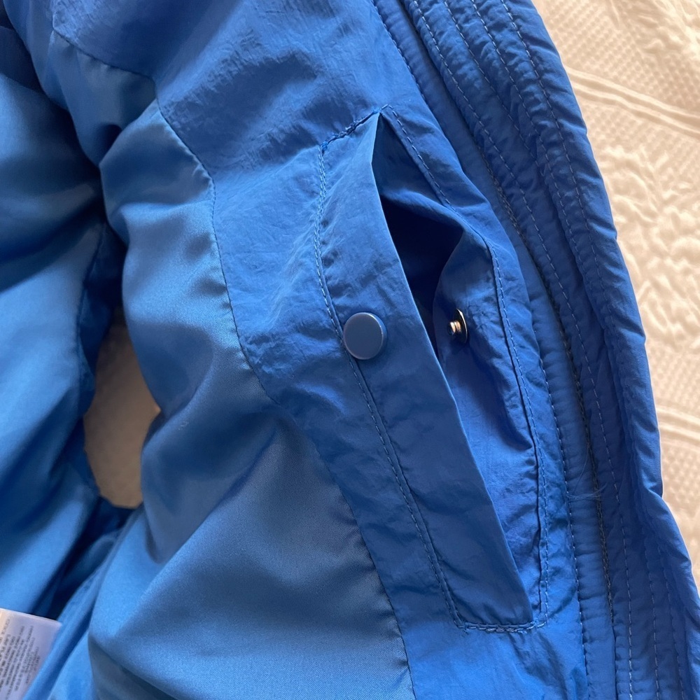 Butter-Melon Cropped Puffer Vest Cobalt/Royal Blue Medium - Picture 8 of 10
